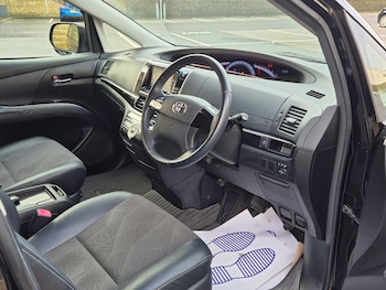 Used Toyota Estima 2013 for sale - 77926958: Photo