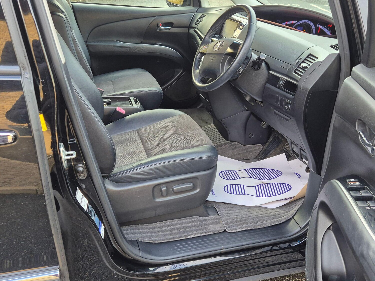 Used Toyota Estima 2026 for sale - 77926958: Photo 6