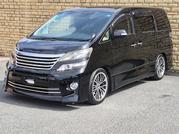 Used Toyota Vellfire 2013 for sale - 79045409: Photo