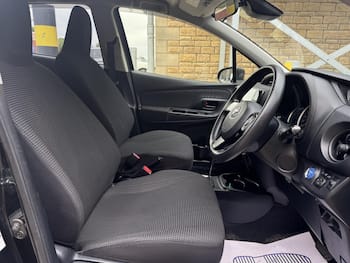 Used Toyota Vitz 2017 for sale - 79661257: Photo
