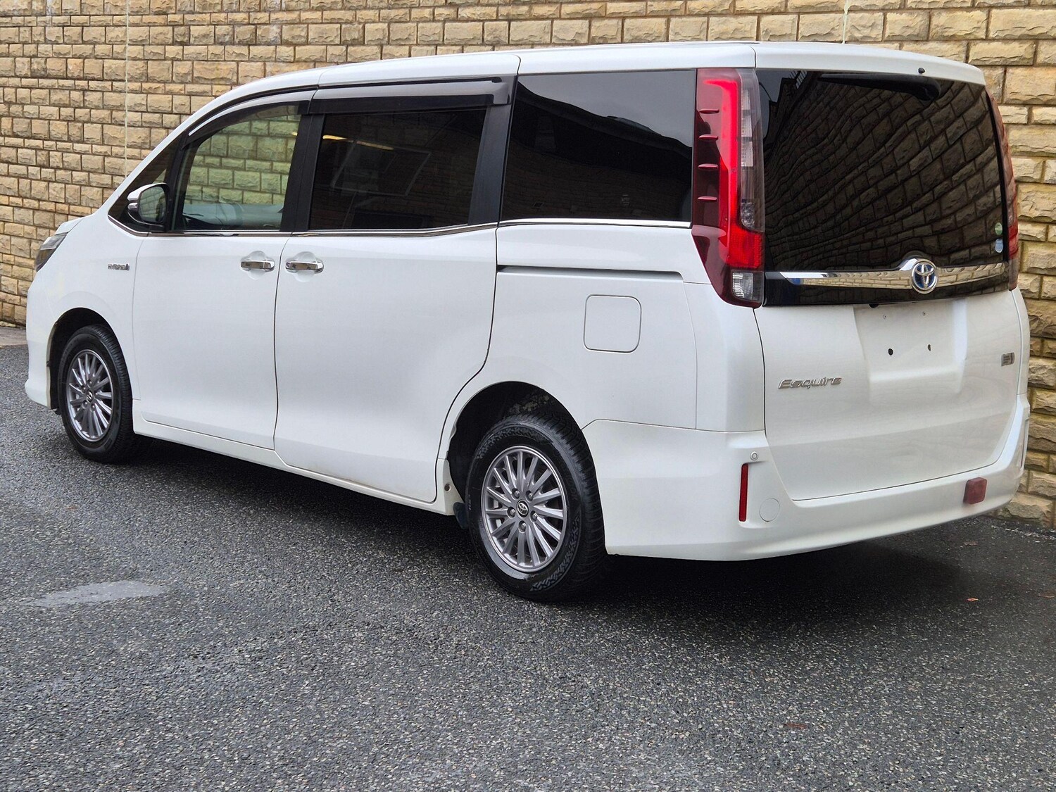 Used Toyota Voxy for sale - 77926963: Photo 26