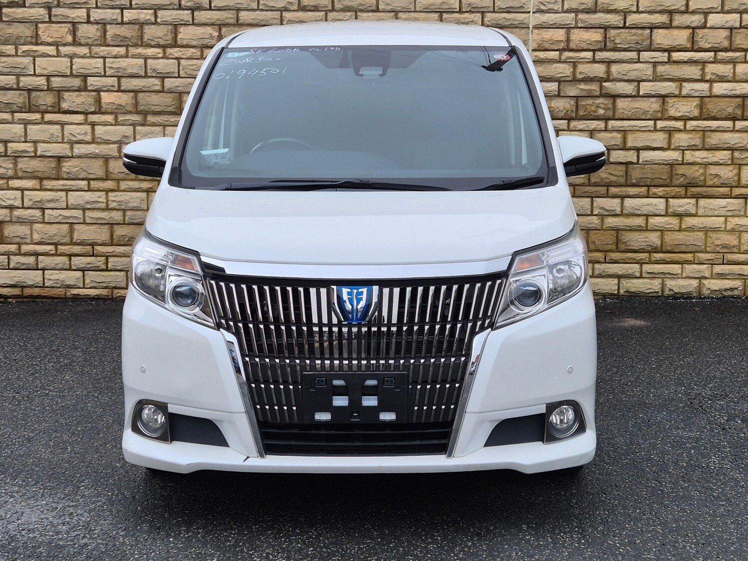 Used Toyota Voxy for sale - 77926963: Photo 7