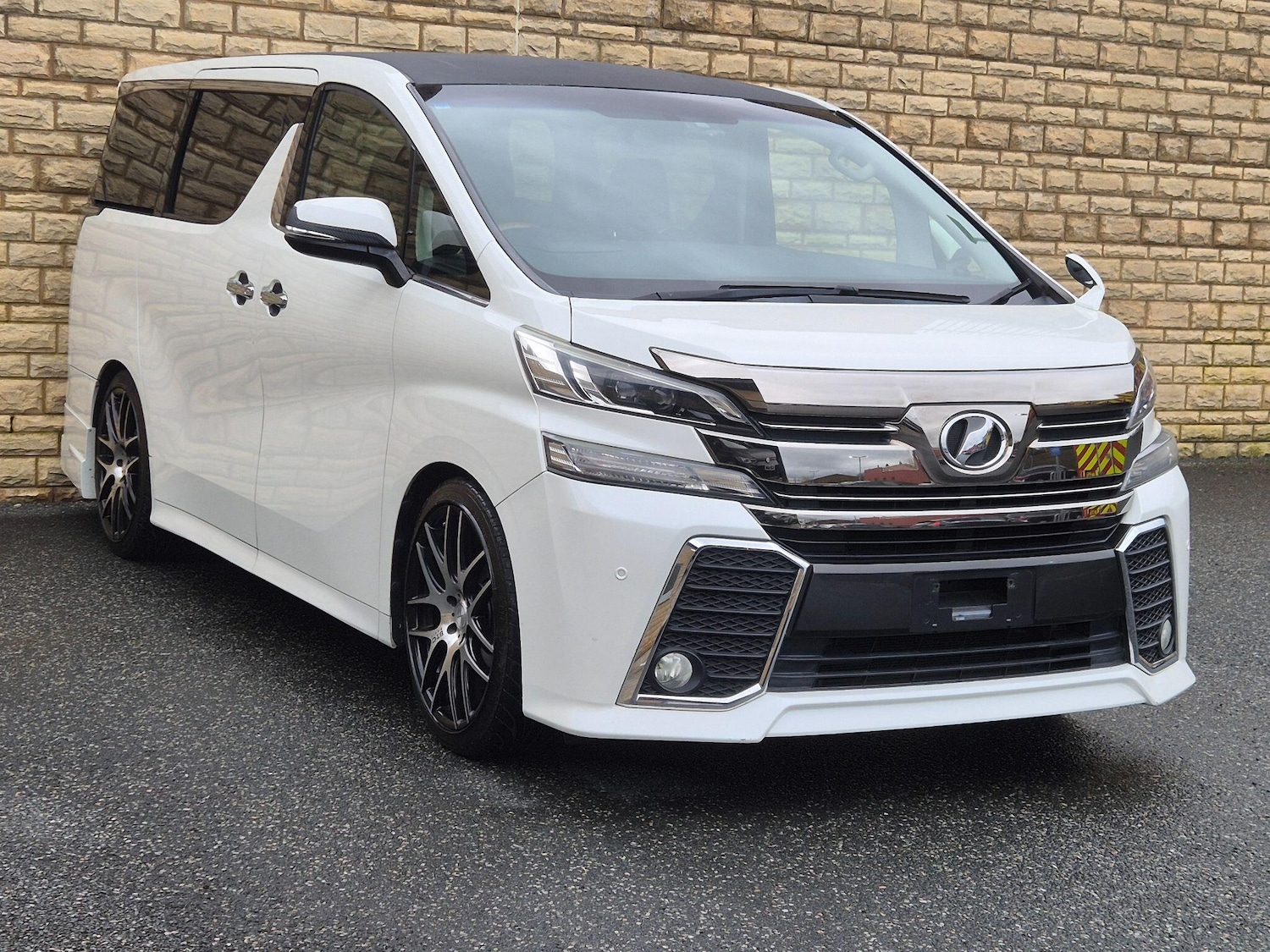 Used Toyota Vellfire for sale - 77926954: Photo 12