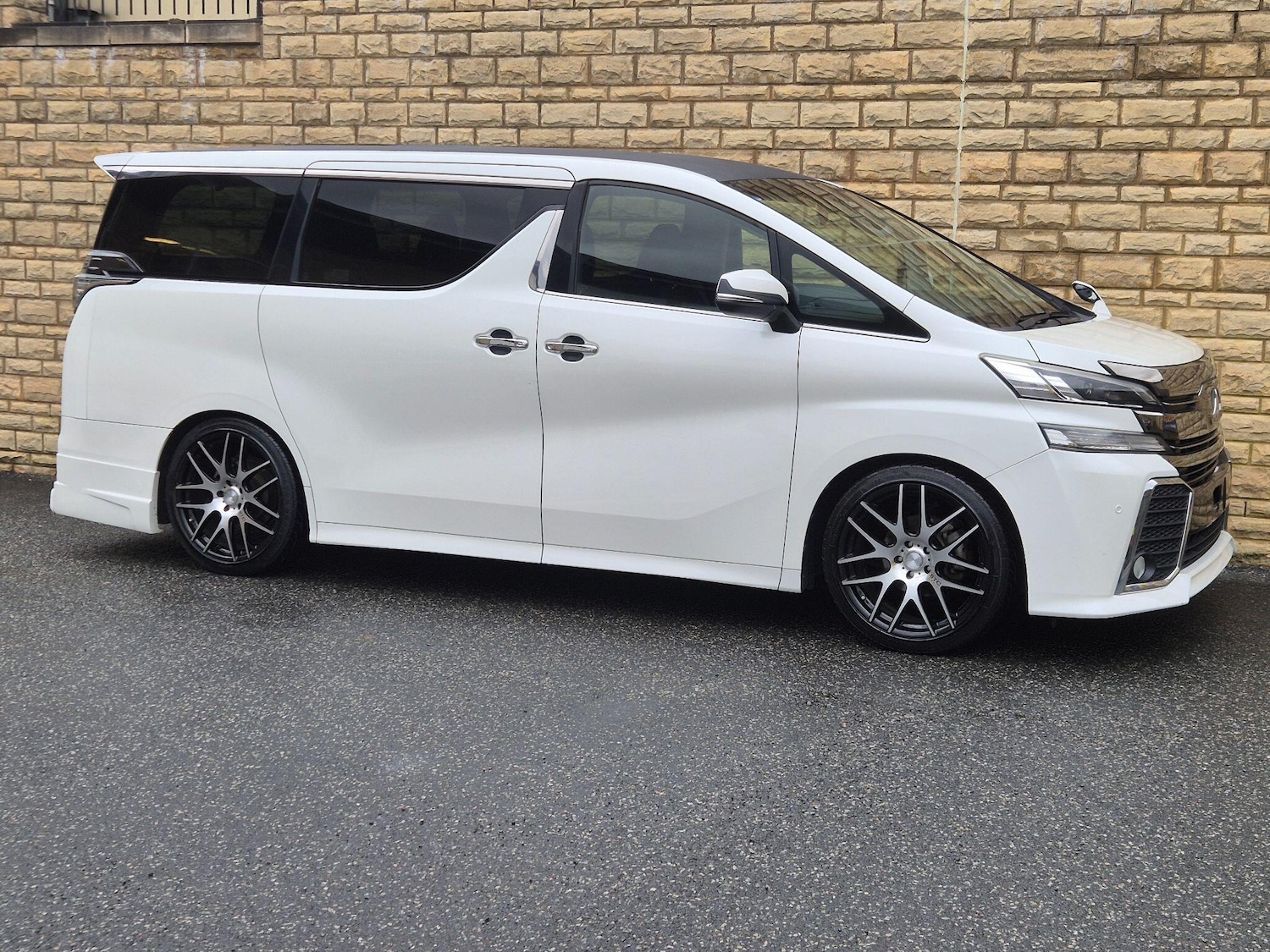 Used Toyota Vellfire for sale - 77926954: Photo 14