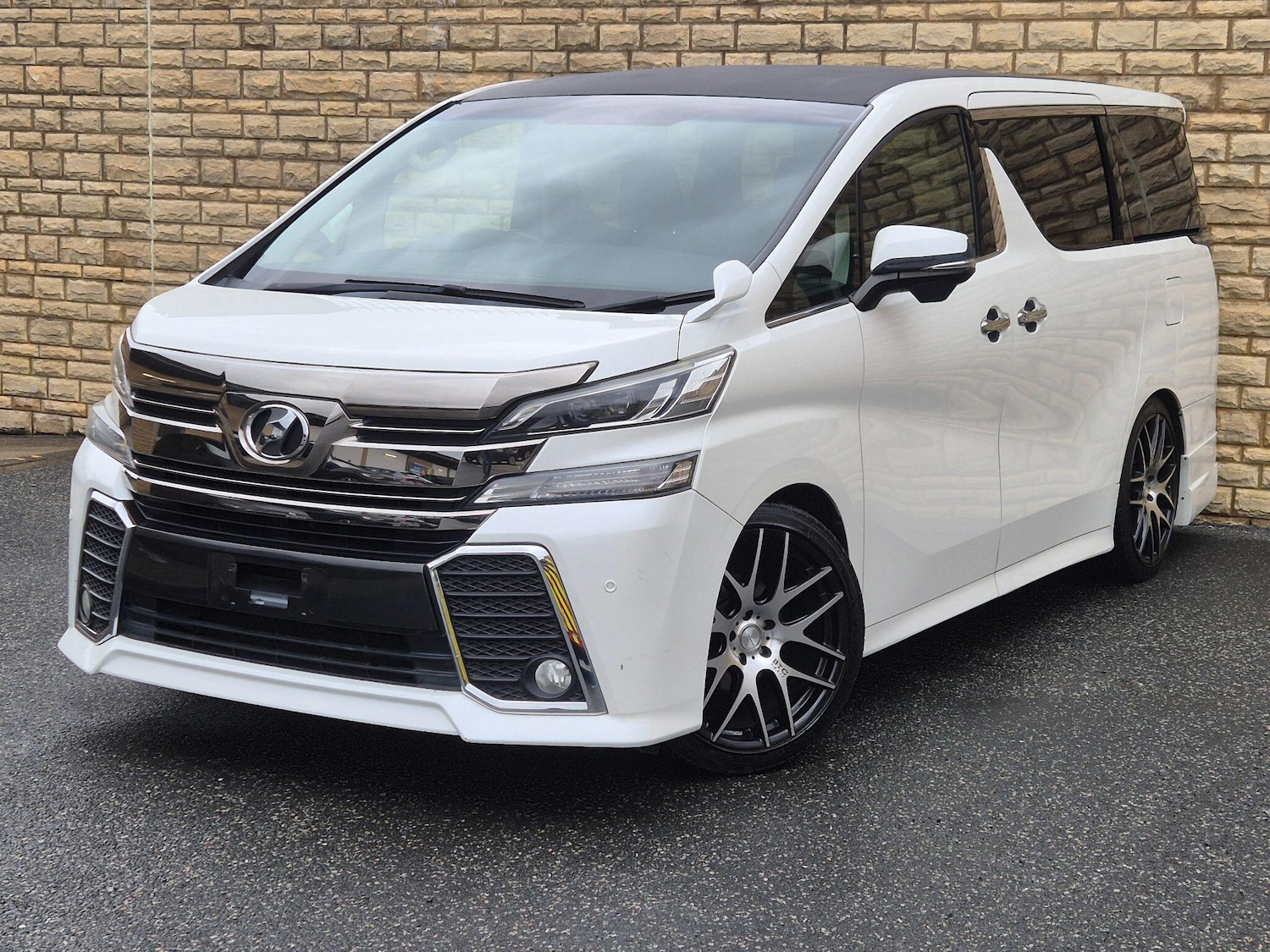 Used Toyota Vellfire for sale - 77926954: Photo 3