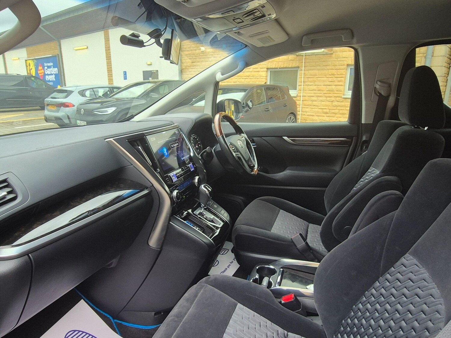 Used Toyota Vellfire for sale - 77926954: Photo 41