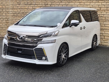 Used Toyota Vellfire 2015 for sale - 77926954: Photo