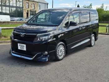 Used Toyota Voxy 2015 for sale - 74909489: Photo