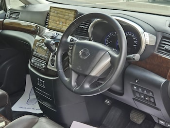 Used Nissan Elgrand 2011 for sale - 78471122: Photo