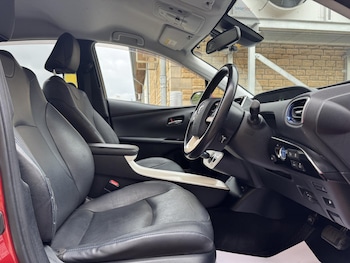 Used Toyota Prius 2016 for sale - 79572014: Photo