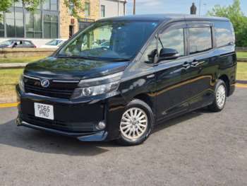 Used Toyota Voxy 2015 for sale - 74909594: Photo