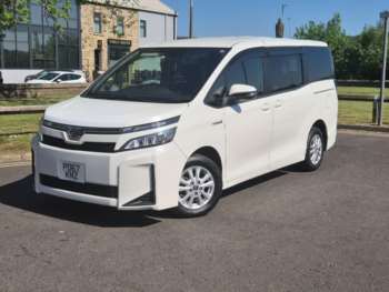 Used Toyota Voxy 2017 for sale - 74909674: Photo