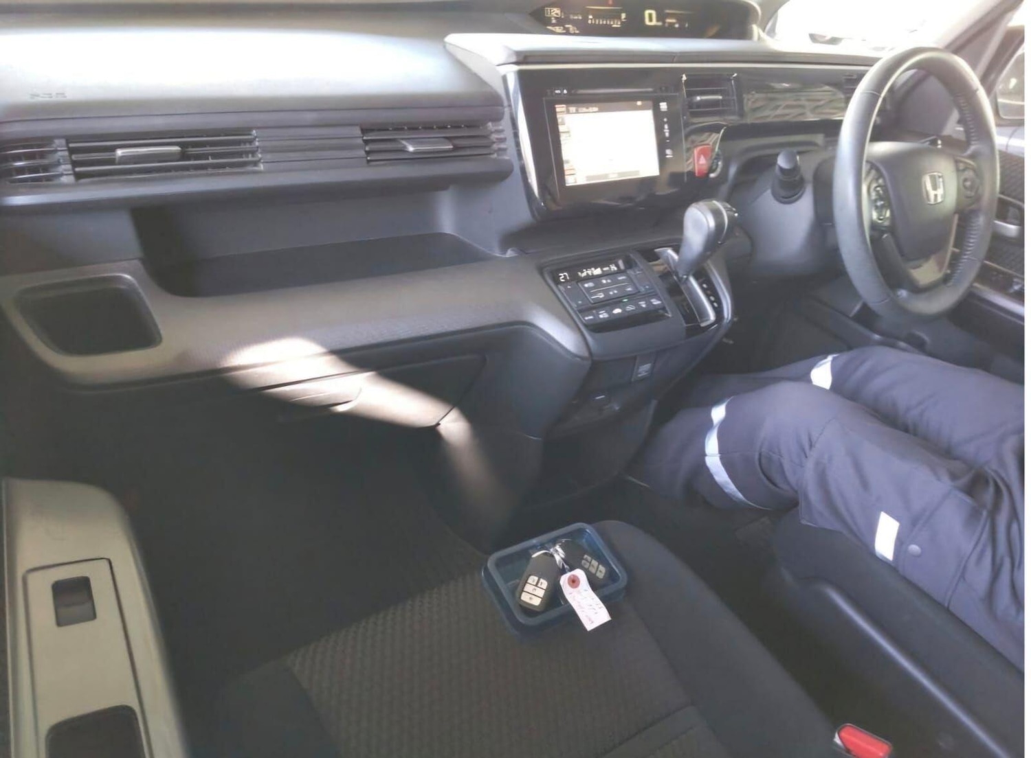 Used Honda Stepwagon for sale - 77957672: Photo 6