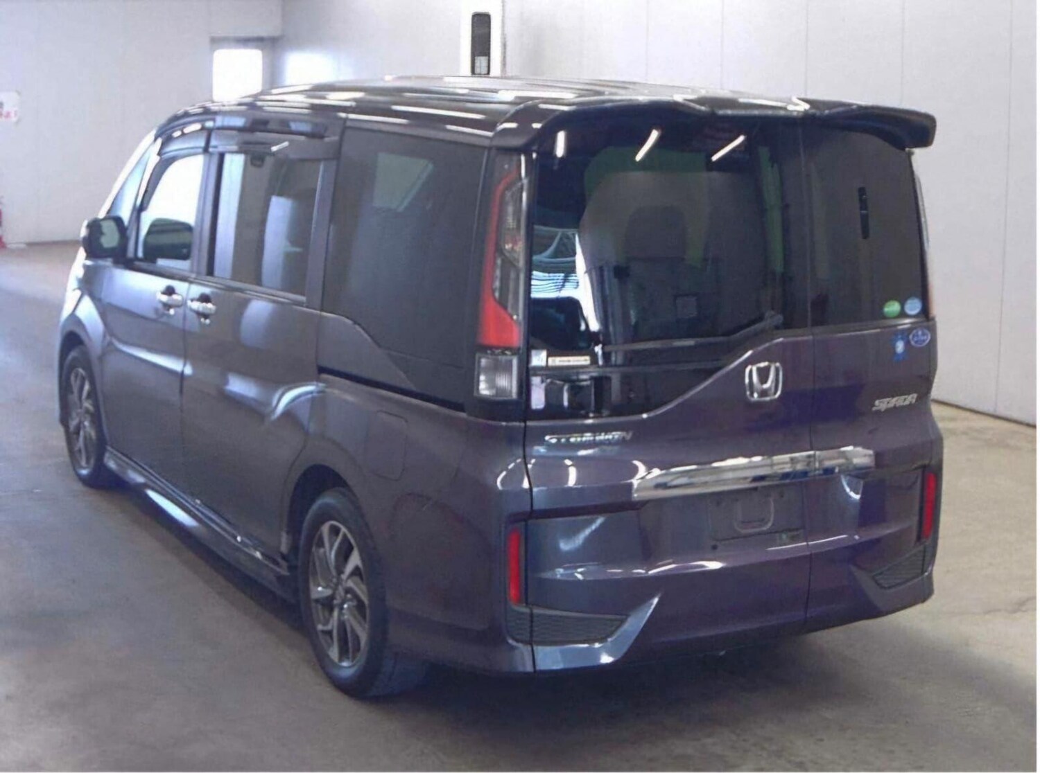 Used Honda Stepwagon for sale - 77957672: Photo 9