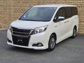 Used Toyota Voxy 2017 for sale - 78504052: Photo