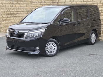 Used Toyota Voxy 2015 for sale - 78586171: Photo