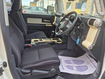 Used Toyota FJ Cruiser 2013 for sale - 79045441: Photo