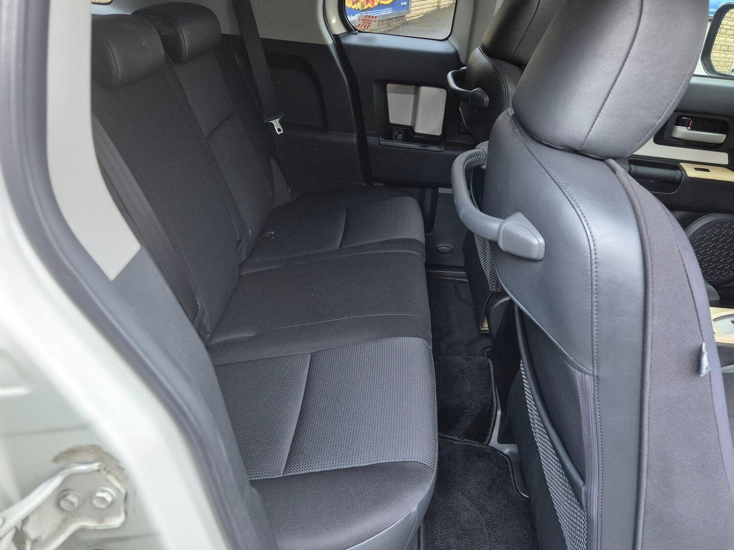 Used Toyota FJ Cruiser for sale - 77926962: Photo 28