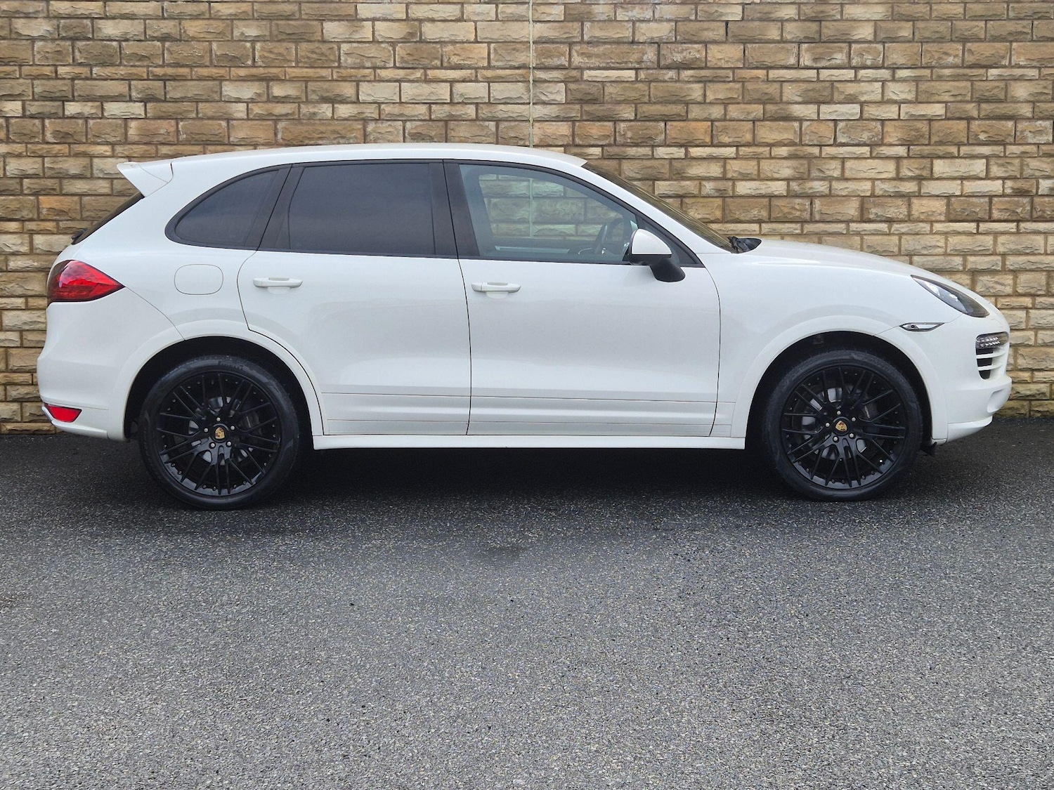 Used Porsche Cayenne for sale - 77926950: Photo 16