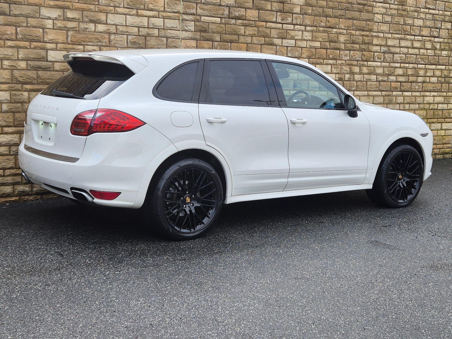 Used Porsche Cayenne for sale - 77926950: Photo 17