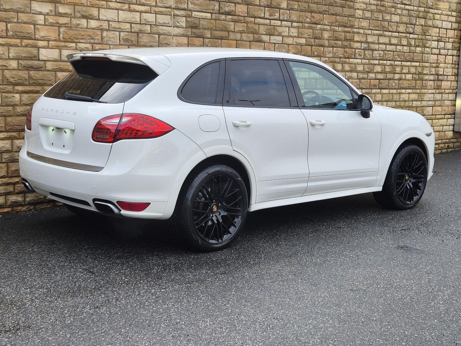 Used Porsche Cayenne for sale - 77926950: Photo 18