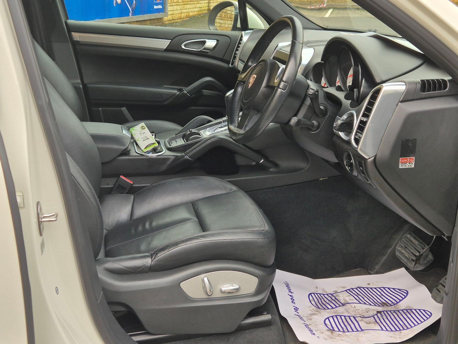 Used Porsche Cayenne for sale - 77926950: Photo 2