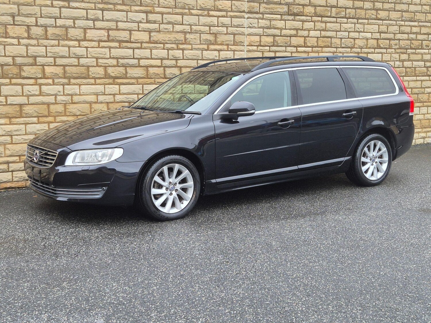 Used Volvo V70 2025 for sale - 77926952: Photo 34