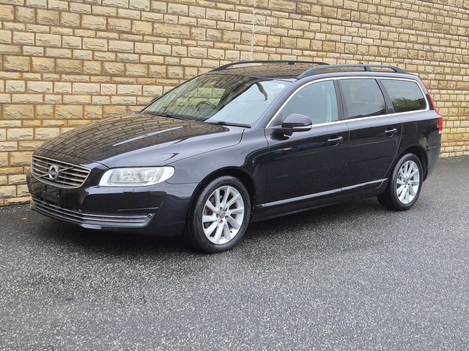 Used Volvo V70 2025 for sale - 77926952: Photo 35