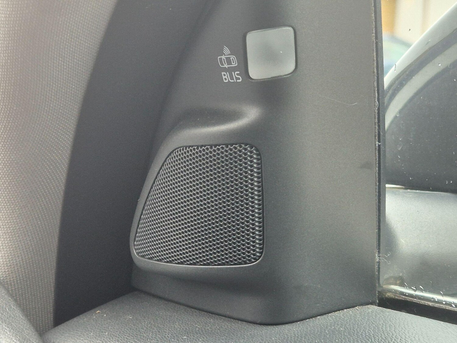 Used Volvo V70 2025 for sale - 77926952: Photo 38