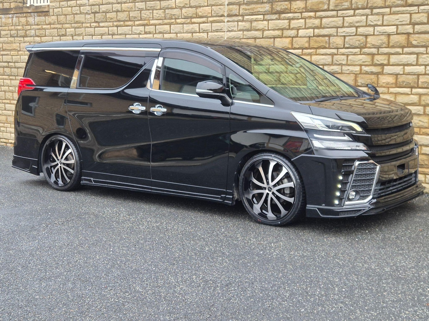 Used Toyota Vellfire 2025 for sale - 77926960: Photo 14