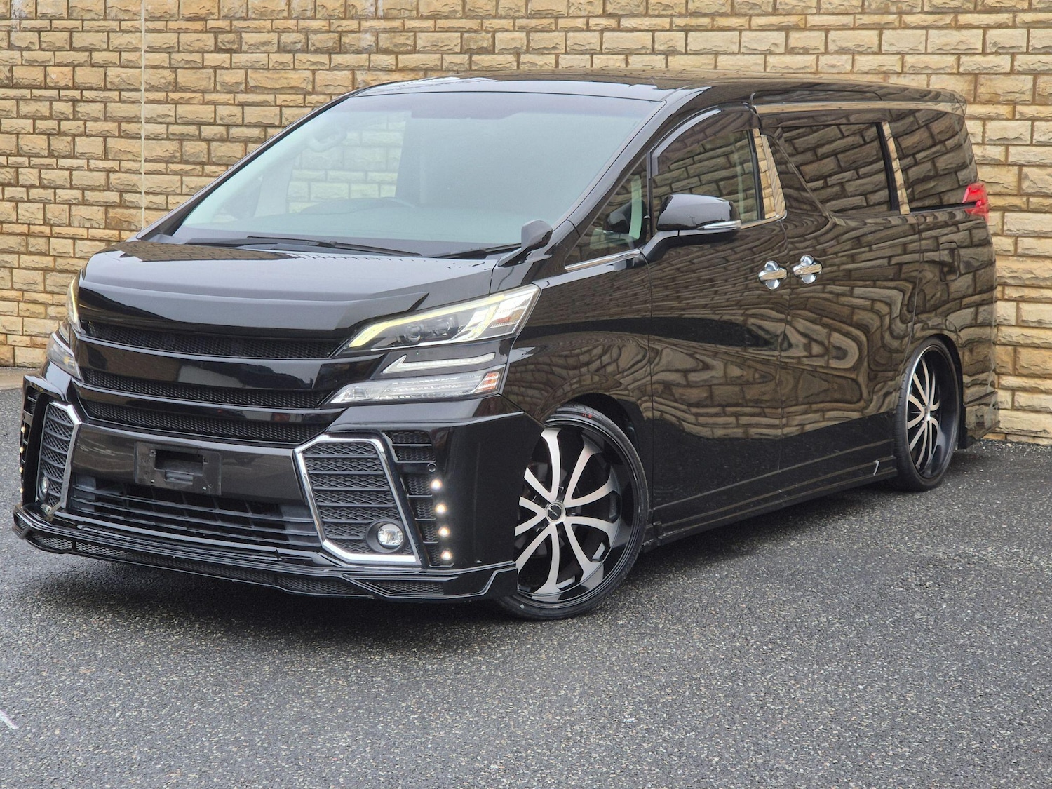 Used Toyota Vellfire 2025 for sale - 77926960: Photo 4