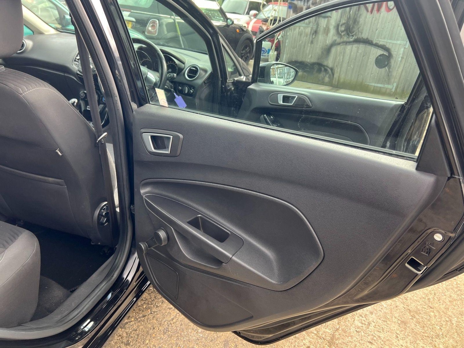 Used Ford Fiesta 2013 for sale - 76913602: Photo 13