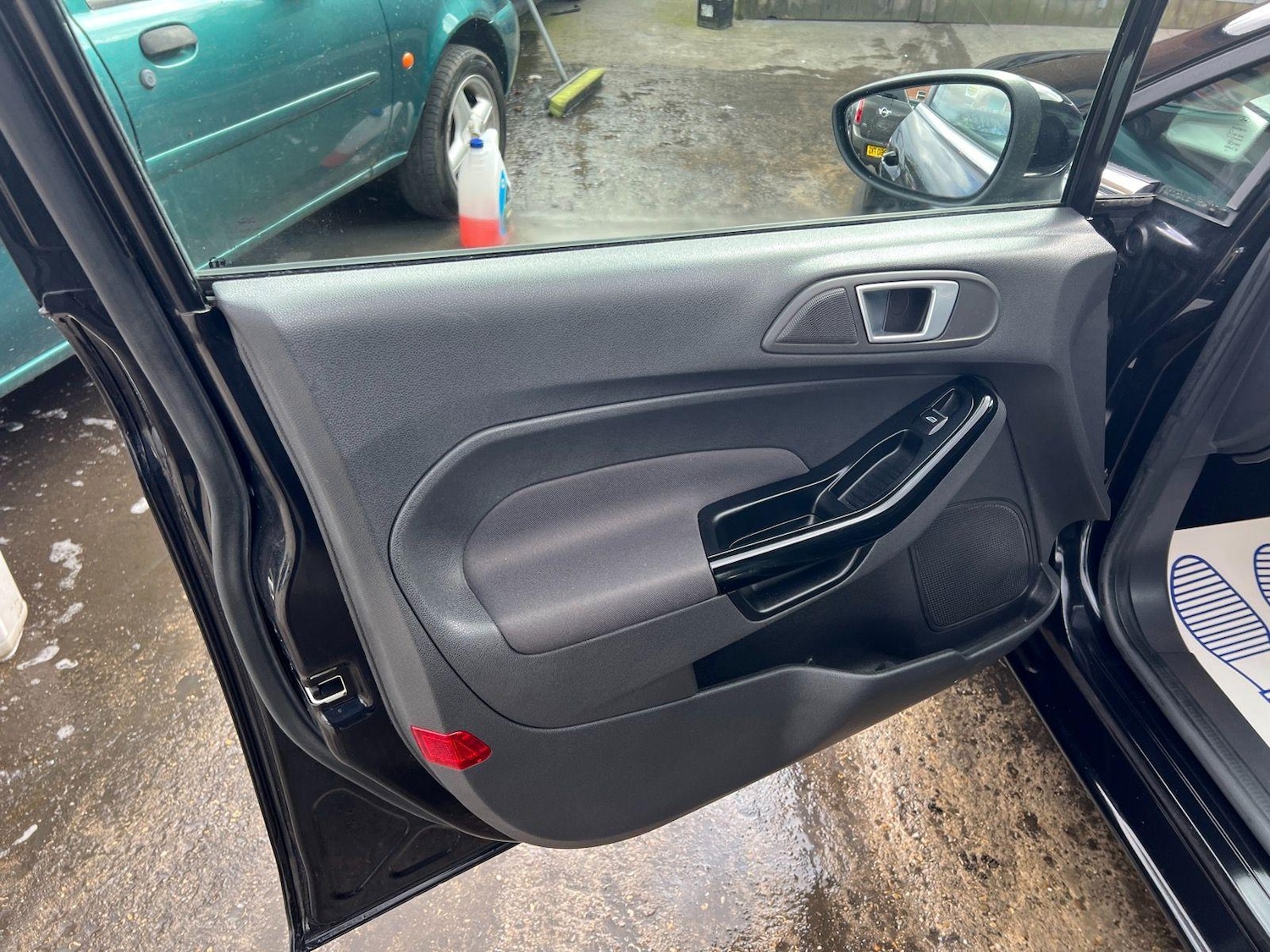 Used Ford Fiesta 2013 for sale - 76913602: Photo 20