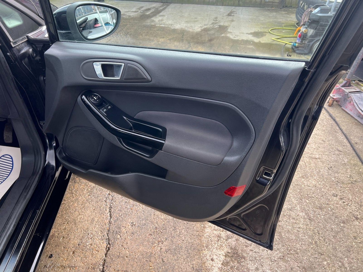 Used Ford Fiesta 2013 for sale - 76913602: Photo 8