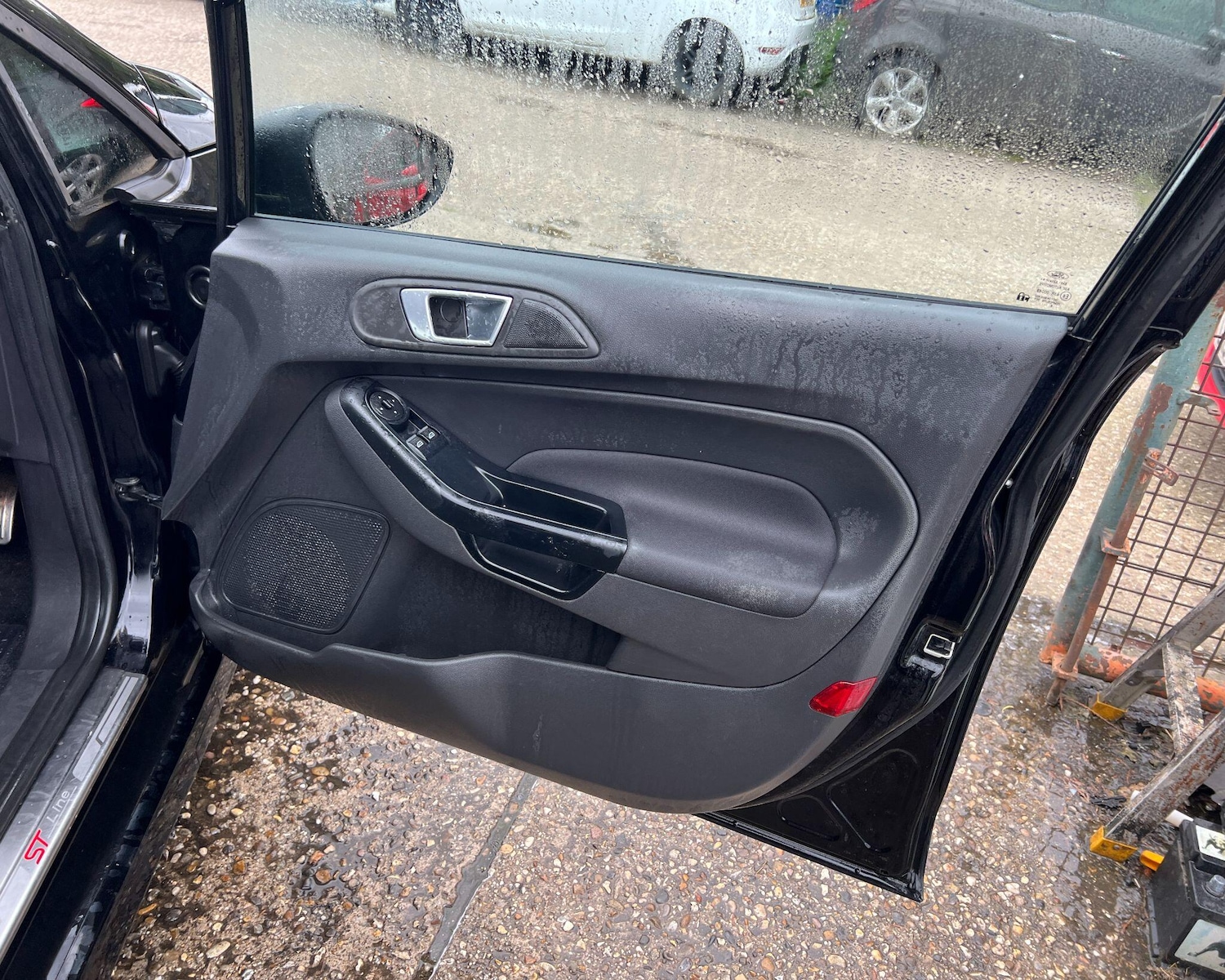 Used Ford Fiesta 2017 for sale - 78100499: Photo 15