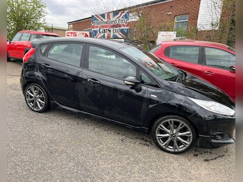 Used Ford Fiesta 2017 for sale - 78100499: Photo