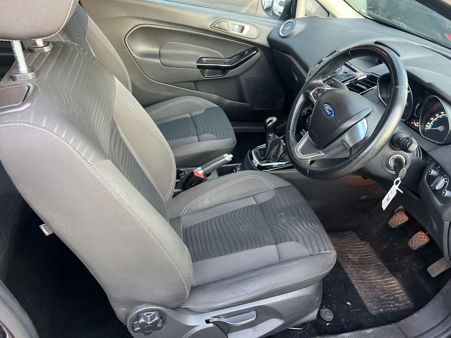 Used Ford Fiesta 2013 for sale - 76936105: Photo 13