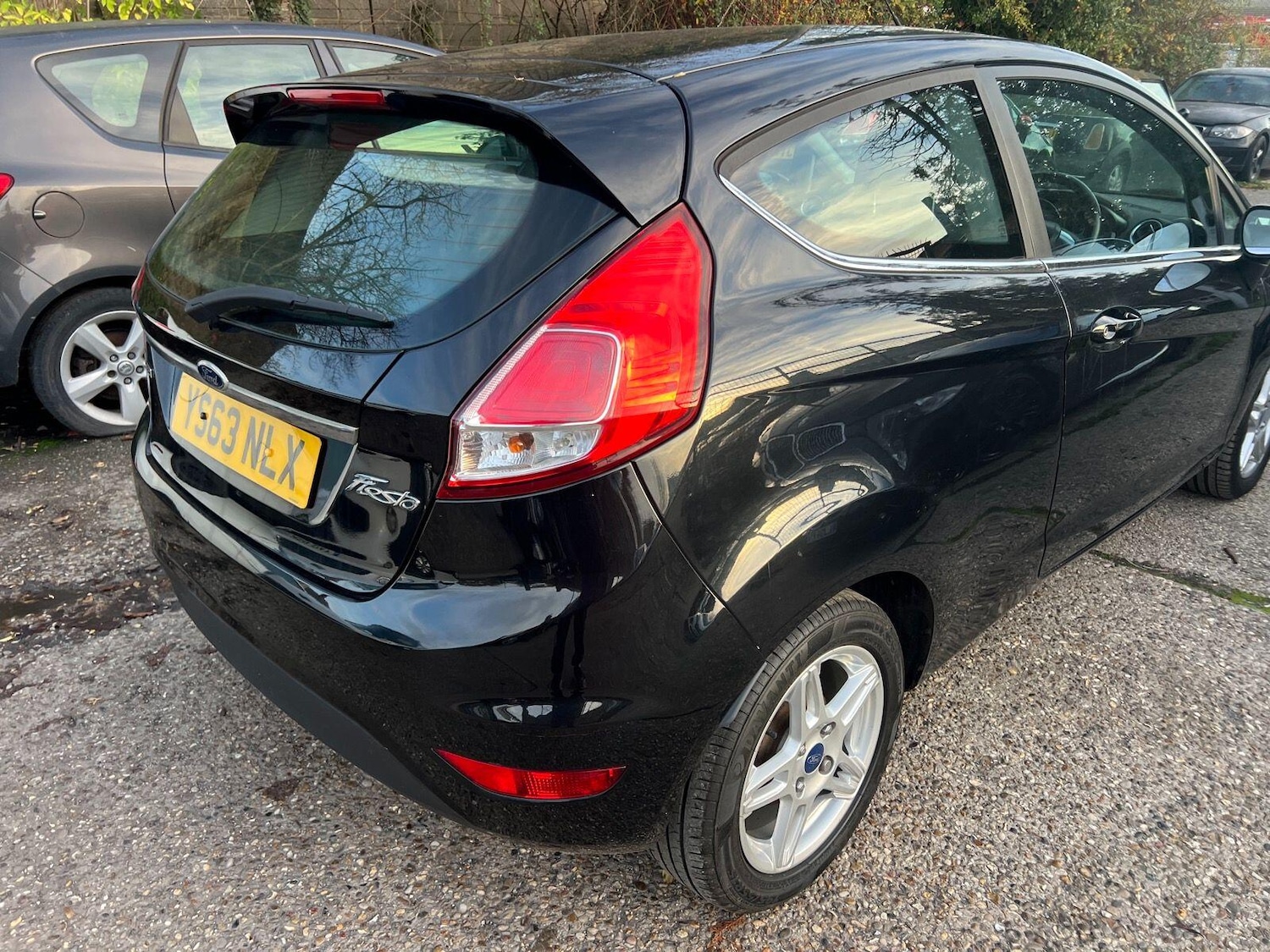 Used Ford Fiesta 2013 for sale - 76936105: Photo 5