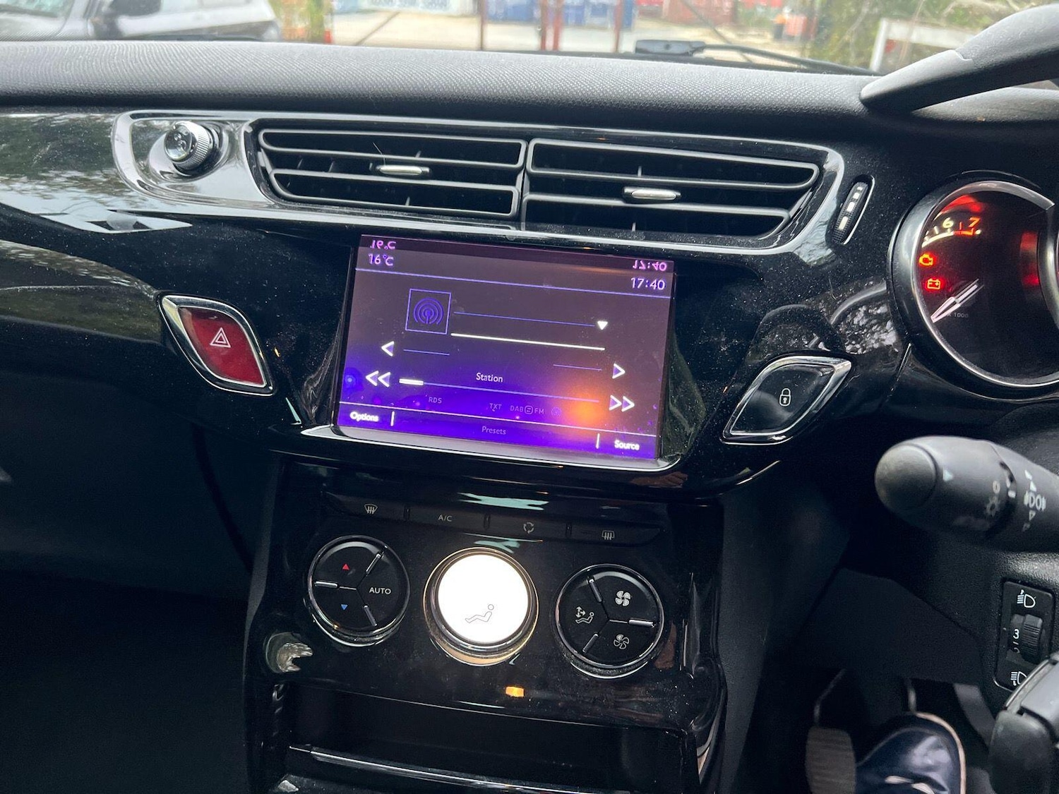 Used DS Automobiles DS 3 2017 for sale - 76398114: Photo 8