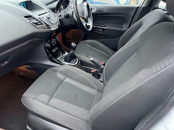 Used Ford Fiesta 2013 for sale - 76282920: Photo 3