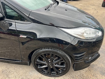 Used Ford Fiesta 2017 for sale - 75720018: Photo
