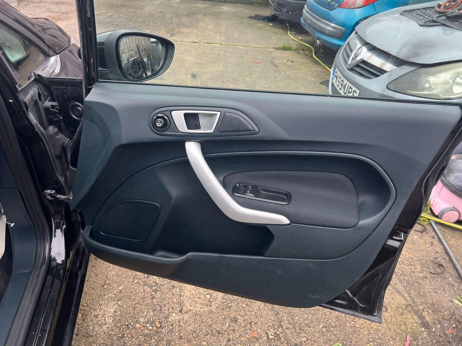 Used Ford Fiesta 2012 for sale - 76592851: Photo 15