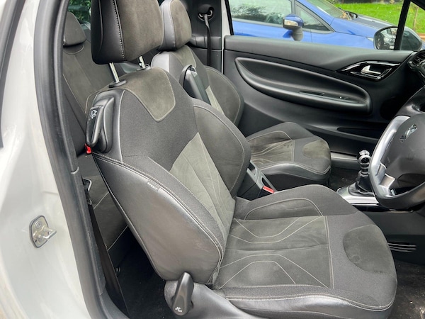 Used DS Automobiles DS 3 Cabrio 2016 for sale - 76259833: Photo 10