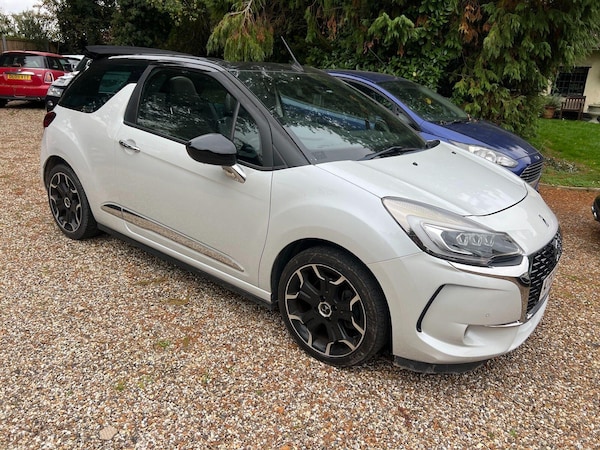 Used DS Automobiles DS 3 Cabrio 2016 for sale - 76259833: Photo 2