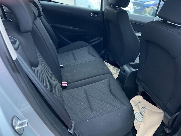 Used Peugeot 308 2009 for sale - 76240279: Photo 6