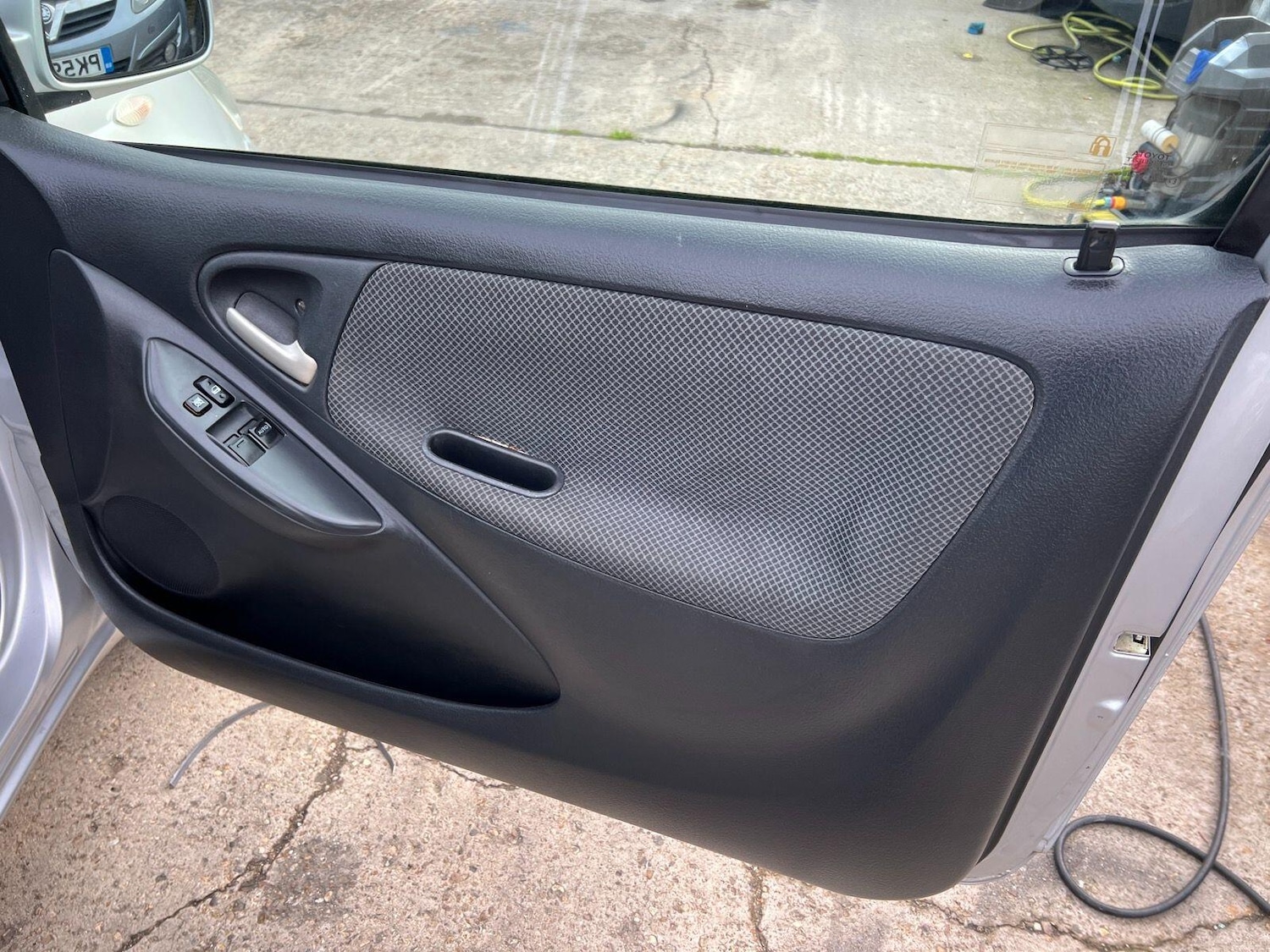 Used Toyota Yaris 2003 for sale - 76361192: Photo 16