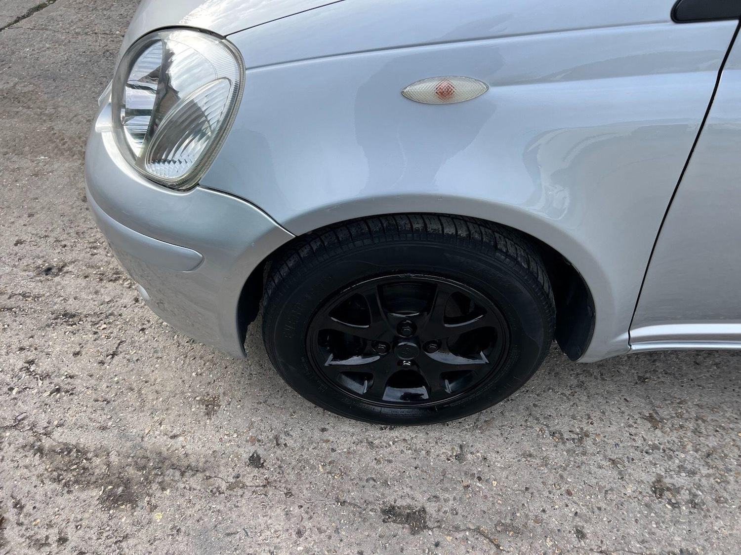 Used Toyota Yaris 2003 for sale - 76361192: Photo 9