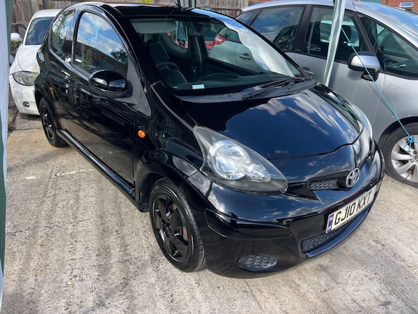 Used Toyota AYGO 2010 for sale - 76306567: Photo 1