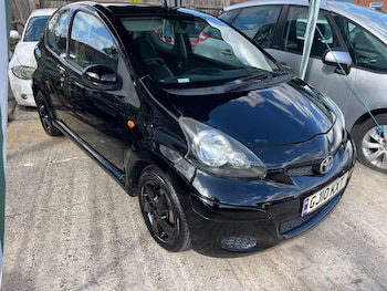 2010 (10) - 1.0 VVT-i Black Euro 4 3dr (AC)
