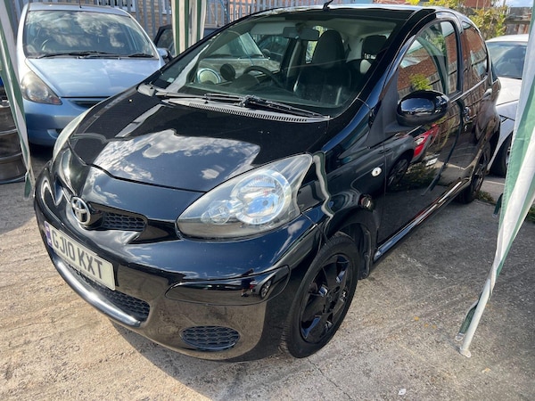 Used Toyota AYGO 2010 for sale - 76306567: Photo 4